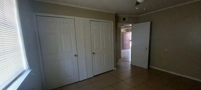 2401 S Linden St unit 4, Pine Bluff, AR 71603 - photo 4