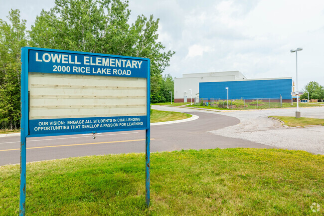Lowell Elementary in Duluth, MN, serves 263 K-5 students in a small city setting.