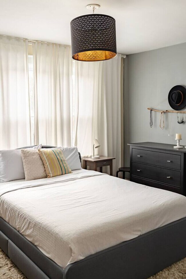 3935 Oak Park Place unit ID1353852P, Cincinnati, OH 45209 - photo 6