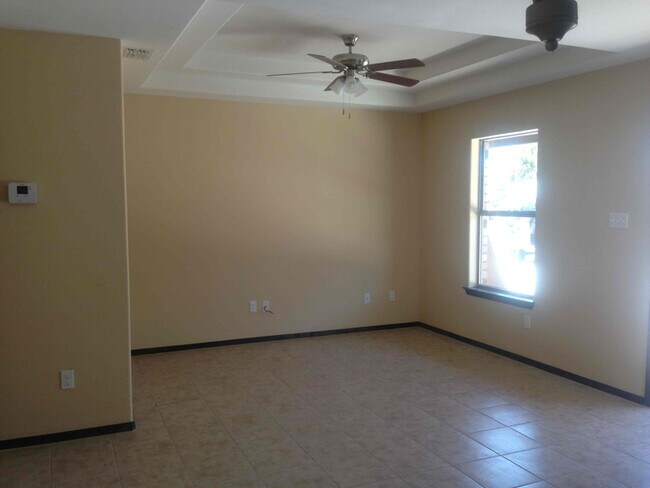 614 San Antonio Ave unit 8, Mission, TX 78572 - photo 2
