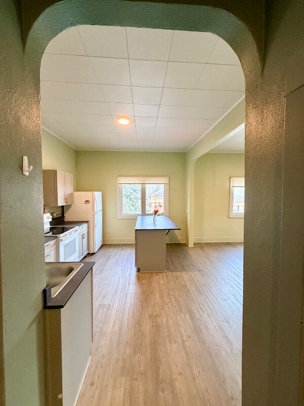 213 1/2 W Park St unit 2, Livingston, MT 59047 - photo 6