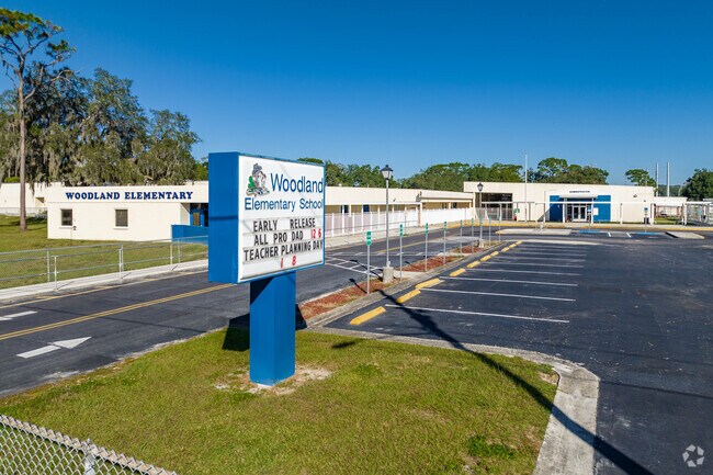 Woodlawn Elementary has almost 800 students in grades Pre-Kindergarten through 5.