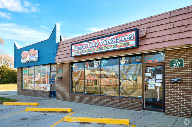 Retro-Taku Videogames - Video Game Store in Madison Heights