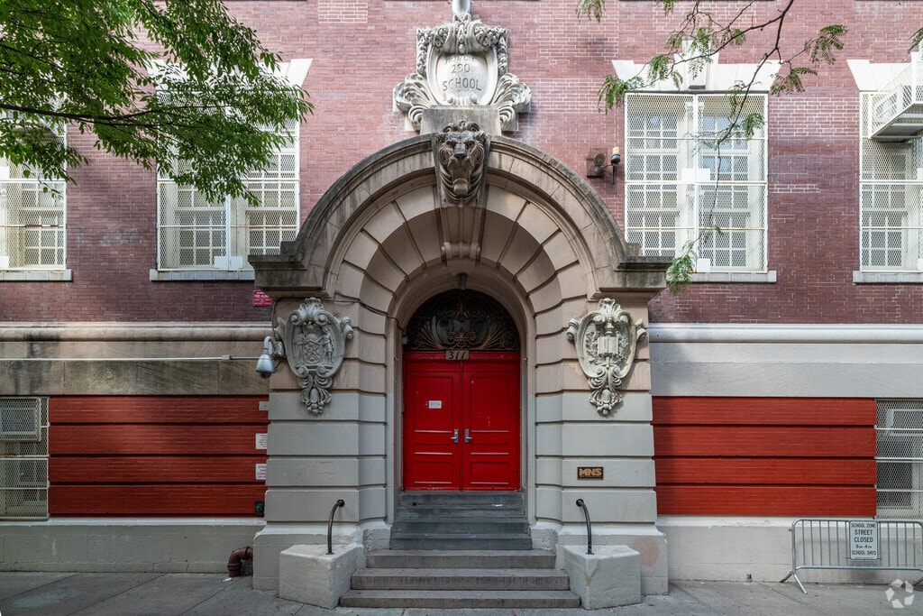 Inspiring lifelong learners at P.S. 290 Manhattan New School in Yorkville.