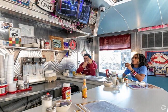 Main Street Diner in Plainville is popular for breakfast & lunch.