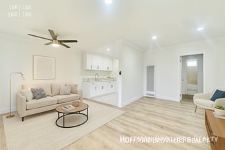 20445 Saticoy St Unit 32, Los Angeles, CA 91306