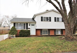 2755 Glenbriar St, Columbus, OH 43232