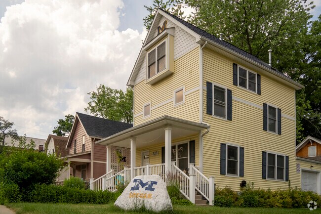 Some homes have the University of Michigan spirit.