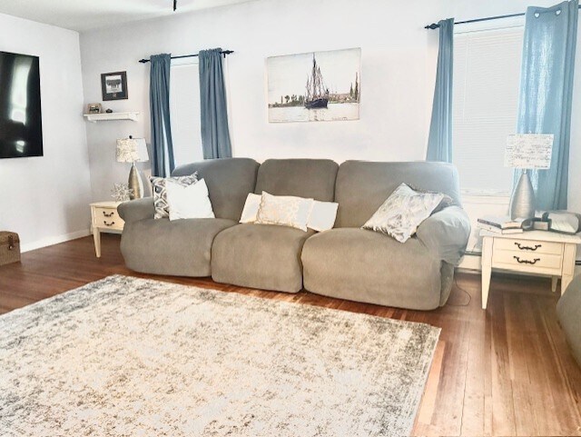 96 Pavilion Ave, Rumford, RI 02916 - photo 4