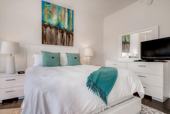 605 W 42nd St unit ID1330732P, New York, NY 10036 - photo 6