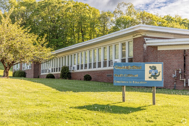 Gould/Mountain Elementary School
is a Public school located in North Caldwell, NJ.
