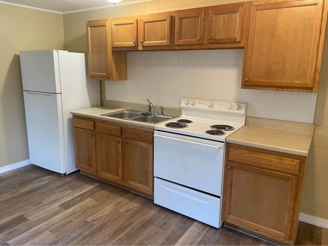 136 Kimberling City Ctr Ln unit 2, Kimberling City, MO 65686 - photo 3