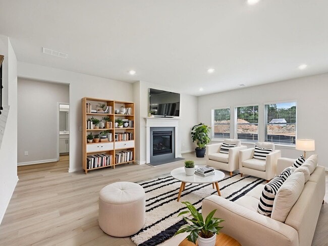 4427 Brick Tunnel St, Powder Springs, GA 30127 - photo 5