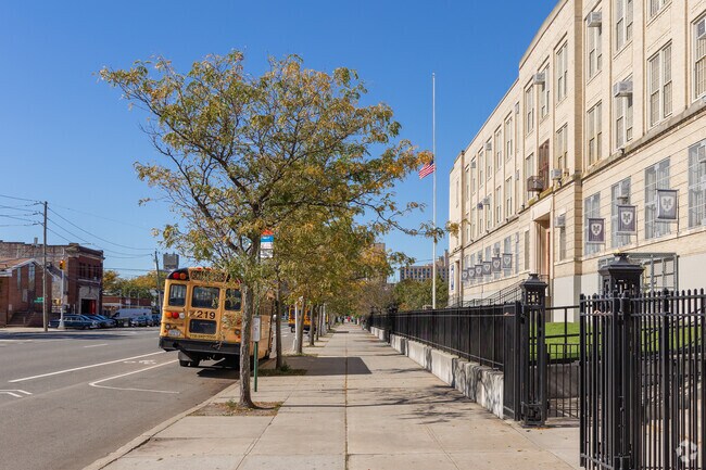 Mark Twain IS 239 for the Gifted and Talented has 1335 students in grades 6-8.