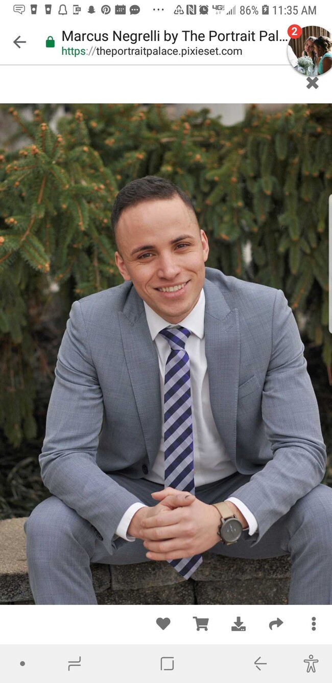 Agent Photo