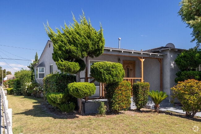 Lindbergh residents take pride in different landscapes in the neighborhood.