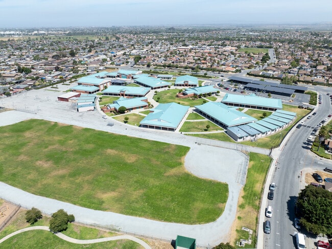 Innovative teaching at La Paz Middle School inspires student creativity.