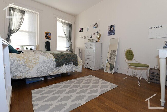 Pictures are representative samples of the advertised unit. In some cases, the actual units you tour
