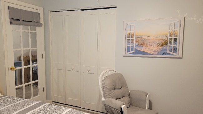 9582 118th St N unit Surf Room, Seminole, FL 33772 - photo 6