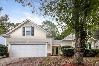 8618 Woodhill Manor Ct, Charlotte, NC 28215
