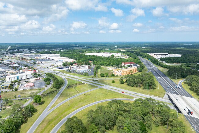 The neighborhood of Nevius encompasses part of Tilman's Corner, where Hwy 90 and I-10 meet.