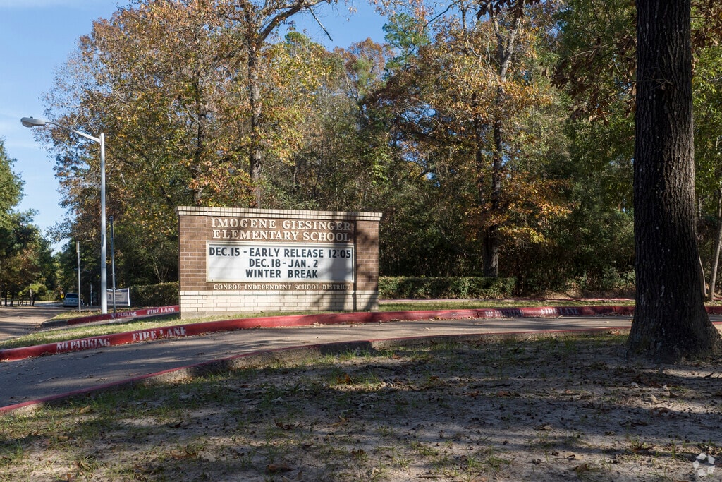 Giesinger Elementary School is located in the northern part of Conroe.