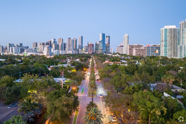 The Roads is just minutes from Downtown Miami.