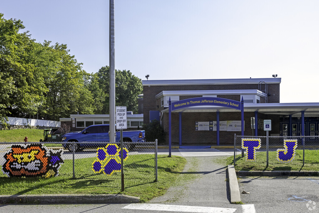 Thomas Jefferson Elementary School is a public school located in Yorktown Heights, NY.