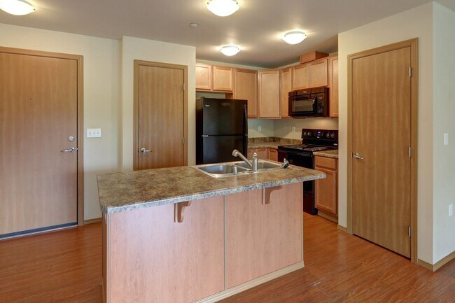 DubSea Apartments | Modern Apartment Homes w/ In-Unit Laundry, Seattle, WA 98146 - photo 5
