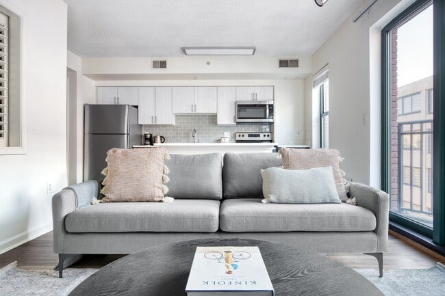 1301 M St NW unit FL5-ID1230, Washington, DC 20005 - photo 2