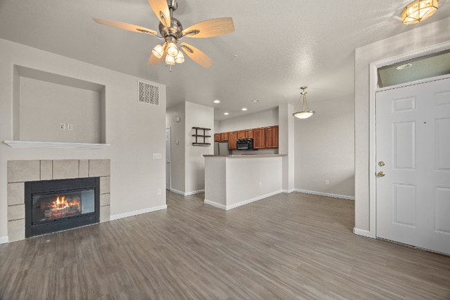 2821 Willow Tree Ln unit F, Fort Collins, CO 80525 - photo 3