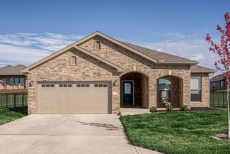 8368 Greentree Dr, Lenexa, KS 66227