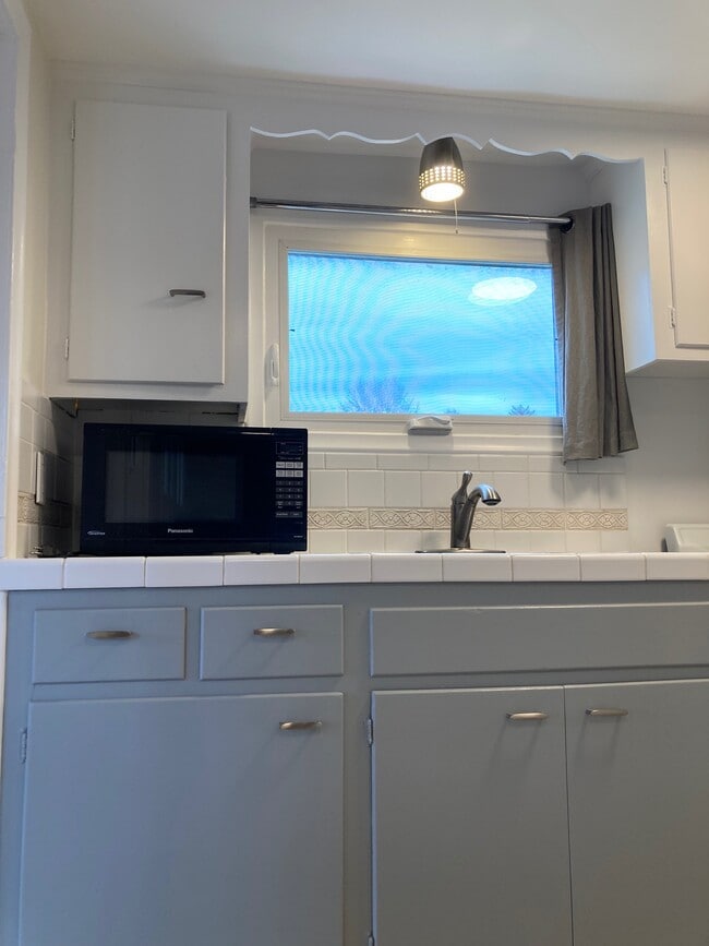 3097 Lincolnview St unit 2, Auburn Hills, MI 48326 - photo 7