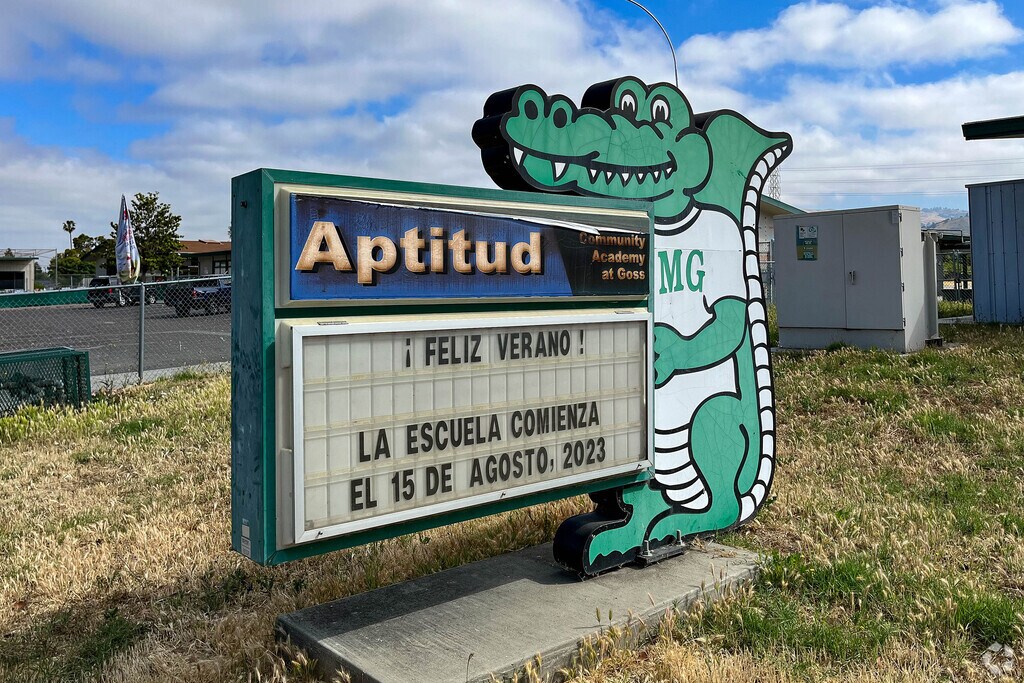 Aptitud Community Academy At Goss welcomes all students.