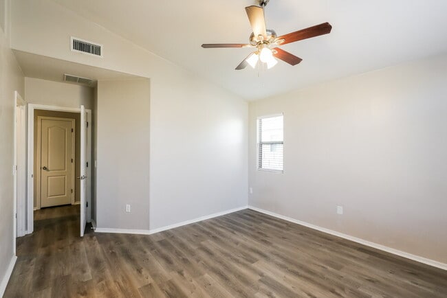 6898 W Quailwood Way, Tucson, AZ 85757 - photo 7