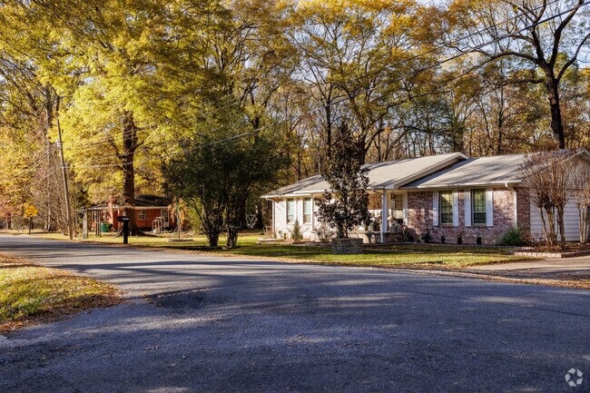 Residents of Oak Grove enjoy a tight-knit community.