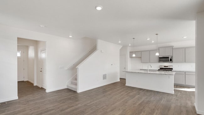 11702 Foraker Ln, Colorado Springs, CO 80925 - photo 4