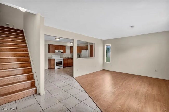 1505 Whitehall Blvd, Kent, OH 44240 - photo 5