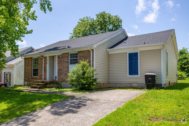 Cape Cod style homes can be found in Ringgold.