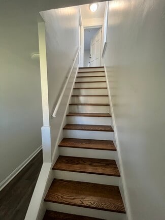 24730 Lake Shore Blvd Unit Upstairs, Euclid, OH 44123