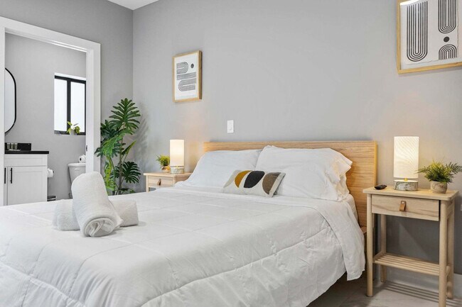 1350 NW 28th St unit FL1-ID1258048P, Miami, FL 33142 - photo 7