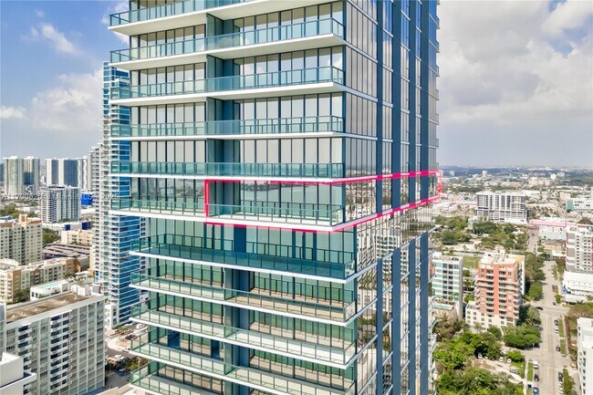 Elysee Miami unit 3102, Miami, FL 33137 - photo 3