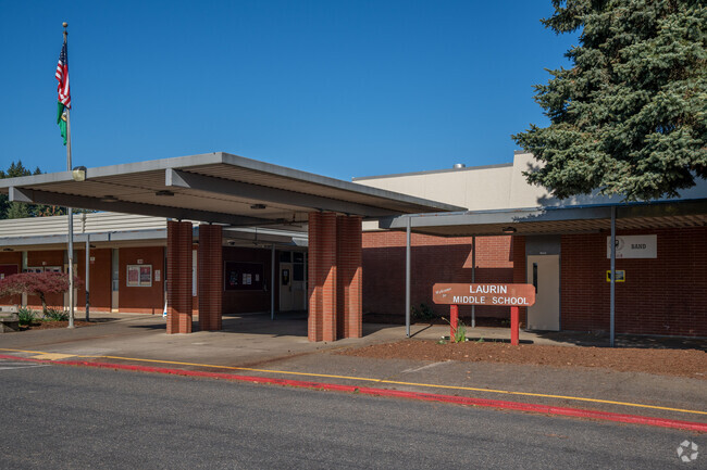 Laurin Middle School 03