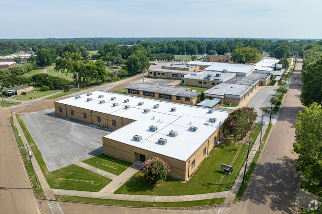Olive Branch Middle School serves students in Desoto County.