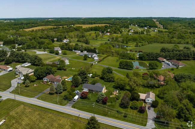 Experience peace and quiet of rural living in Monrovia.