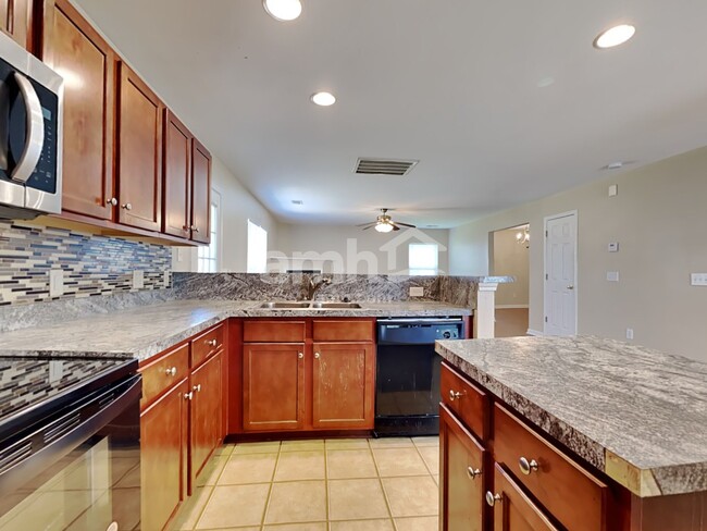 405 Crystal Oaks Ln, Moncks Corner, SC 29461 - photo 3