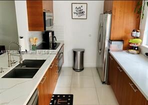 18445 NE 27th Place, Aventura, FL 33160
