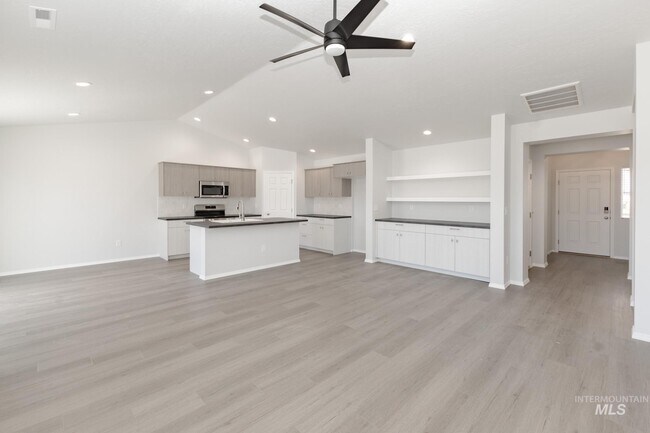 7166 E Shields Dr, Nampa, ID 83687 - photo 4