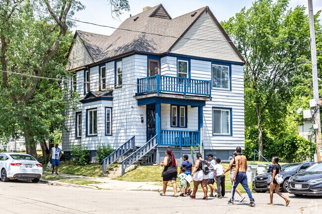 Harambee residents head to Rose Park to spend the day with neighbors.