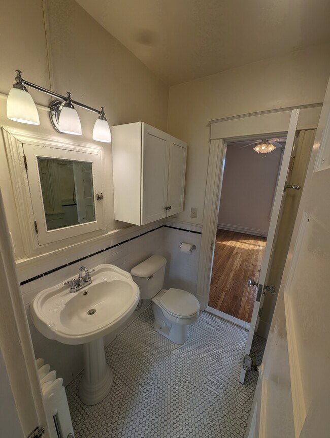 7 N Arthur Ashe Blvd unit 9, Richmond, VA 23220 - photo 6